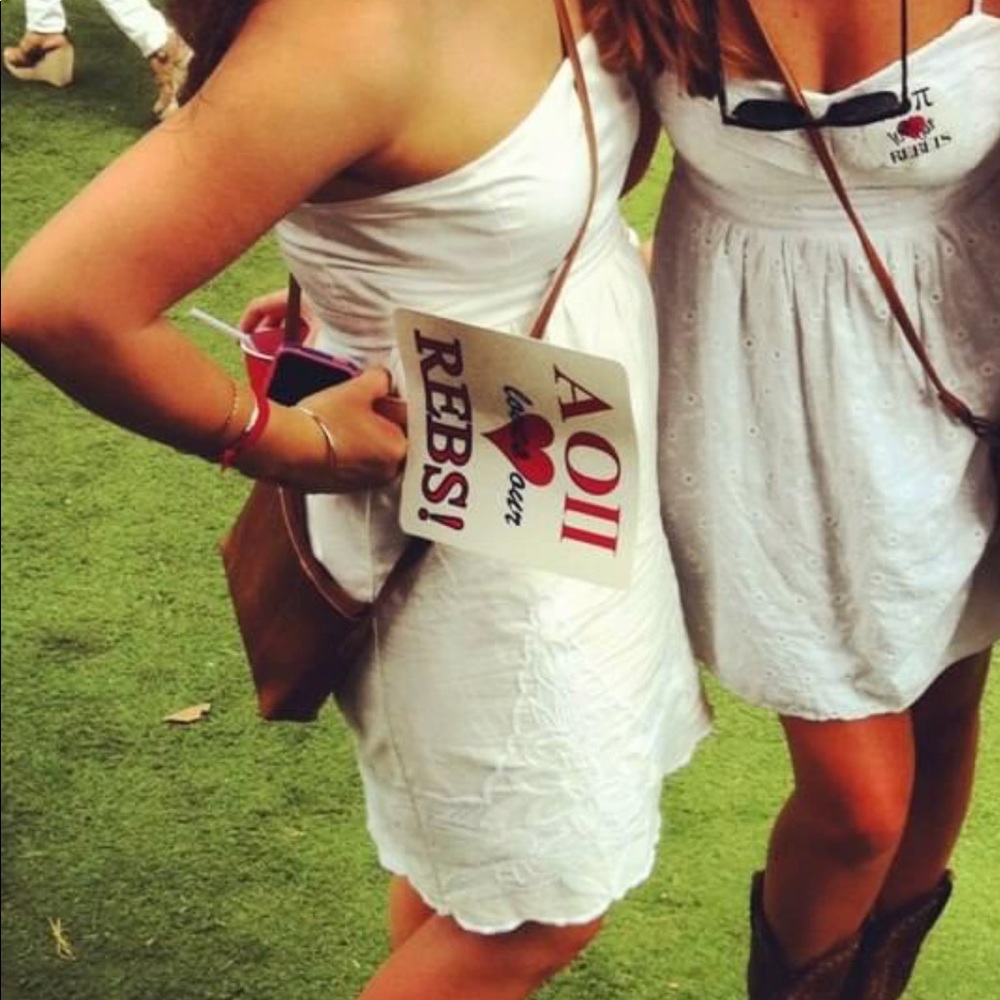 White strapless dress